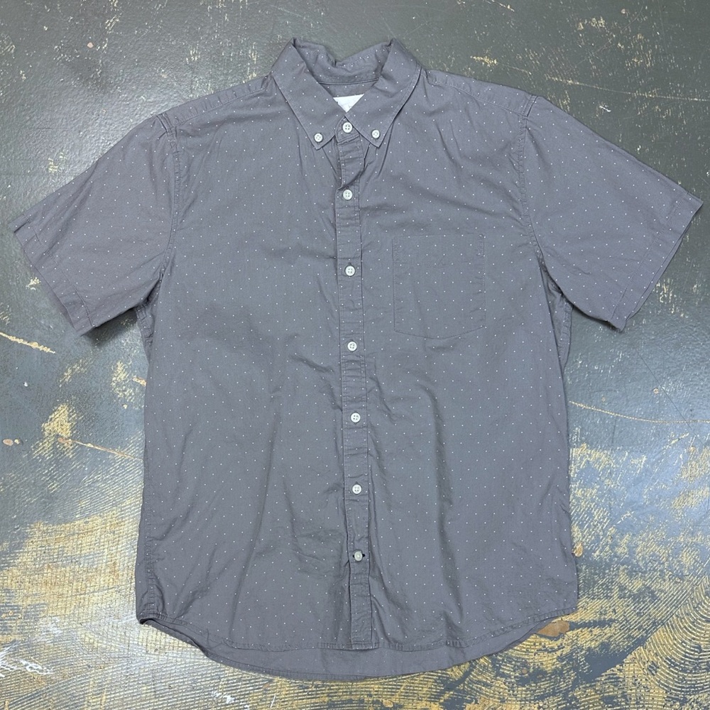GAP Button Down Shirt Medium Dress Shirt Date Grey White
